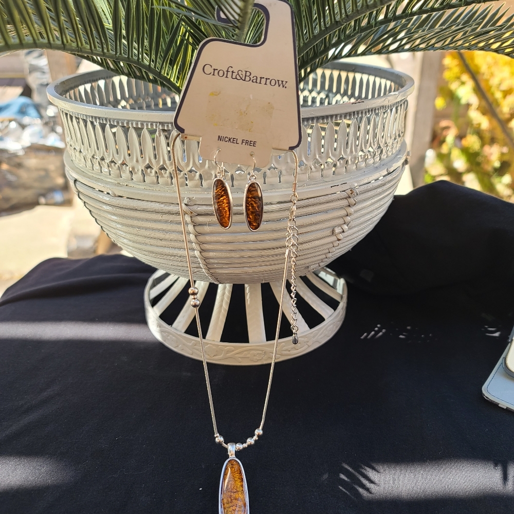 Necklace set
